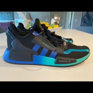 Adidas NMD_R1 V2 Shoes